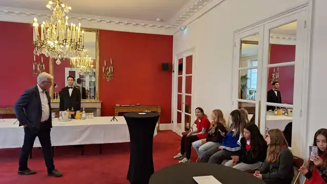 Temps d'échanges de questions entre le député et les jeunes du CMJ