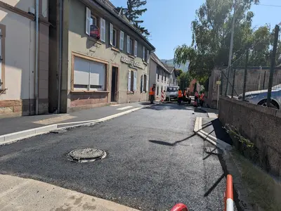 Aménagement tronçon Mairie via rue de l'école -trottoirs-écluse-ralentisseur